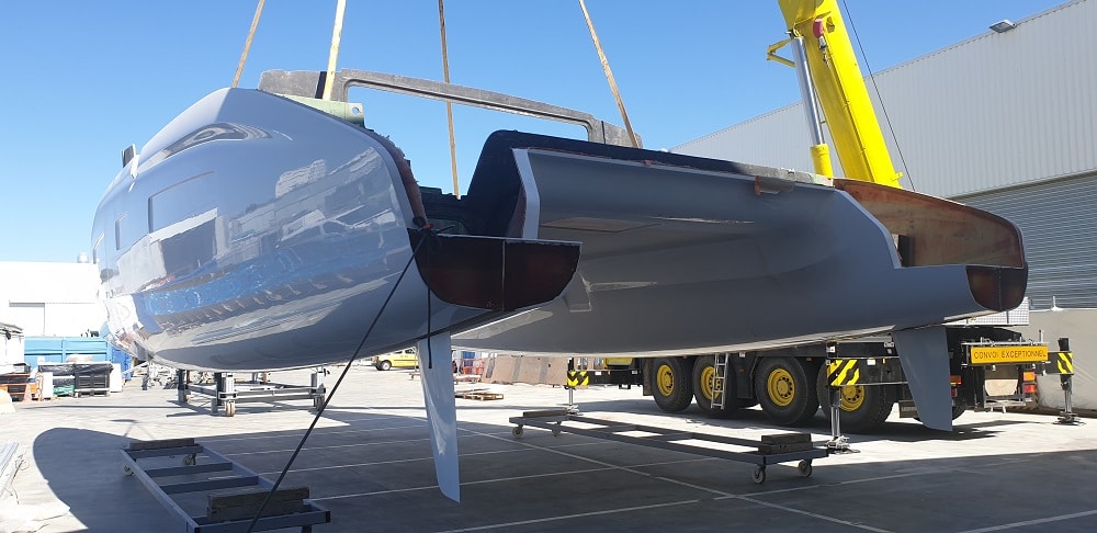 catamaran hull mold