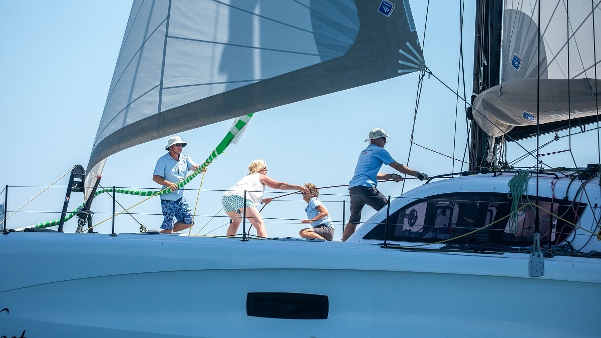 Anchoring a Boat: Essential Safety and Technique Tips - The Nautal Blog