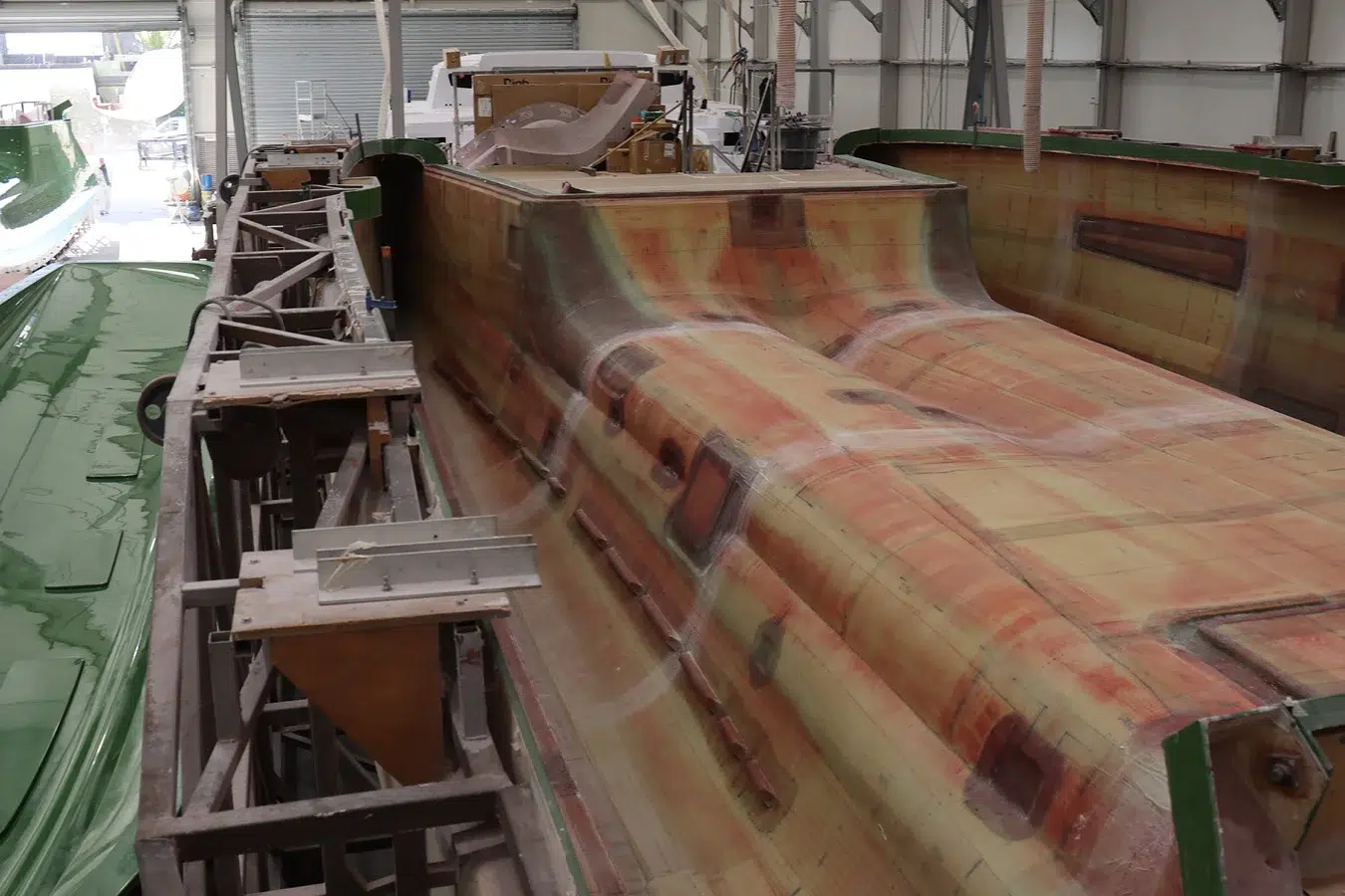 Article OY 57 start build4 - Outremer