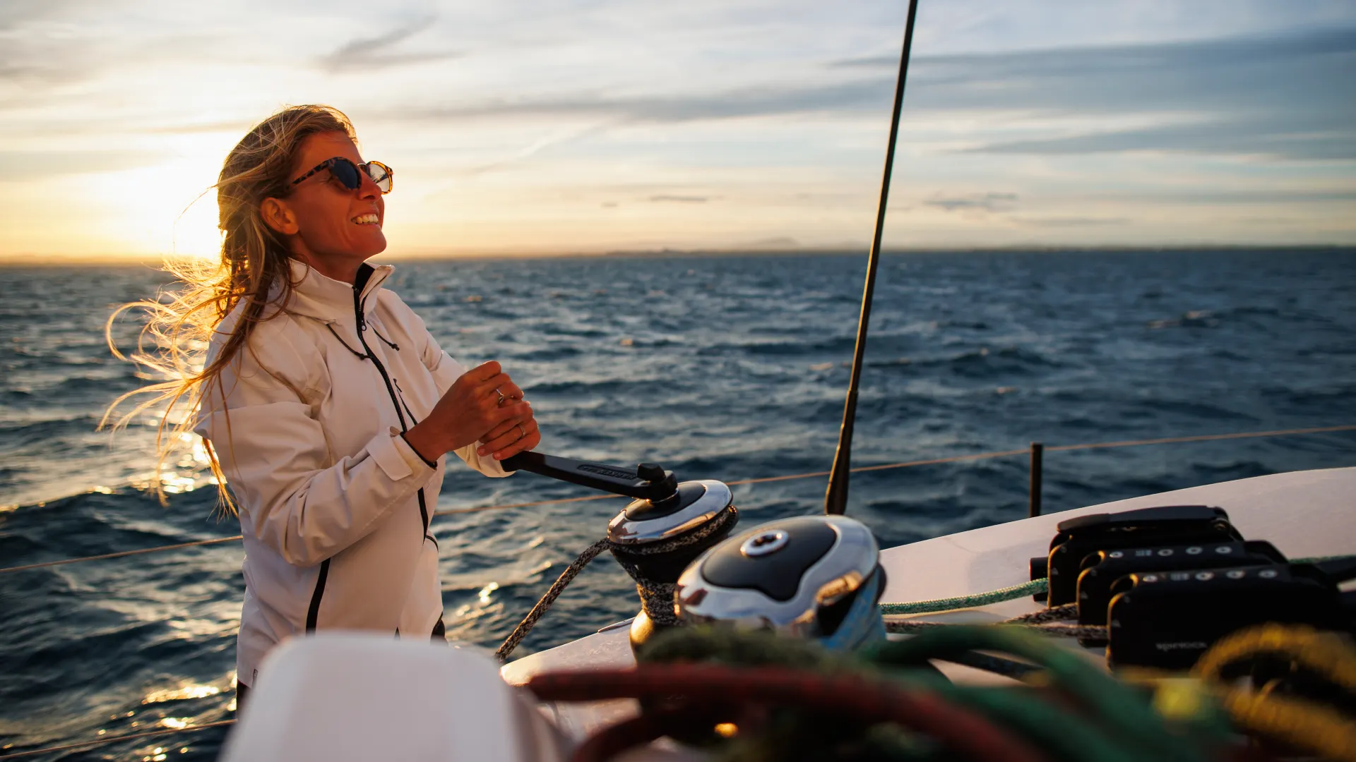 article built to go sailing 4 - Outremer